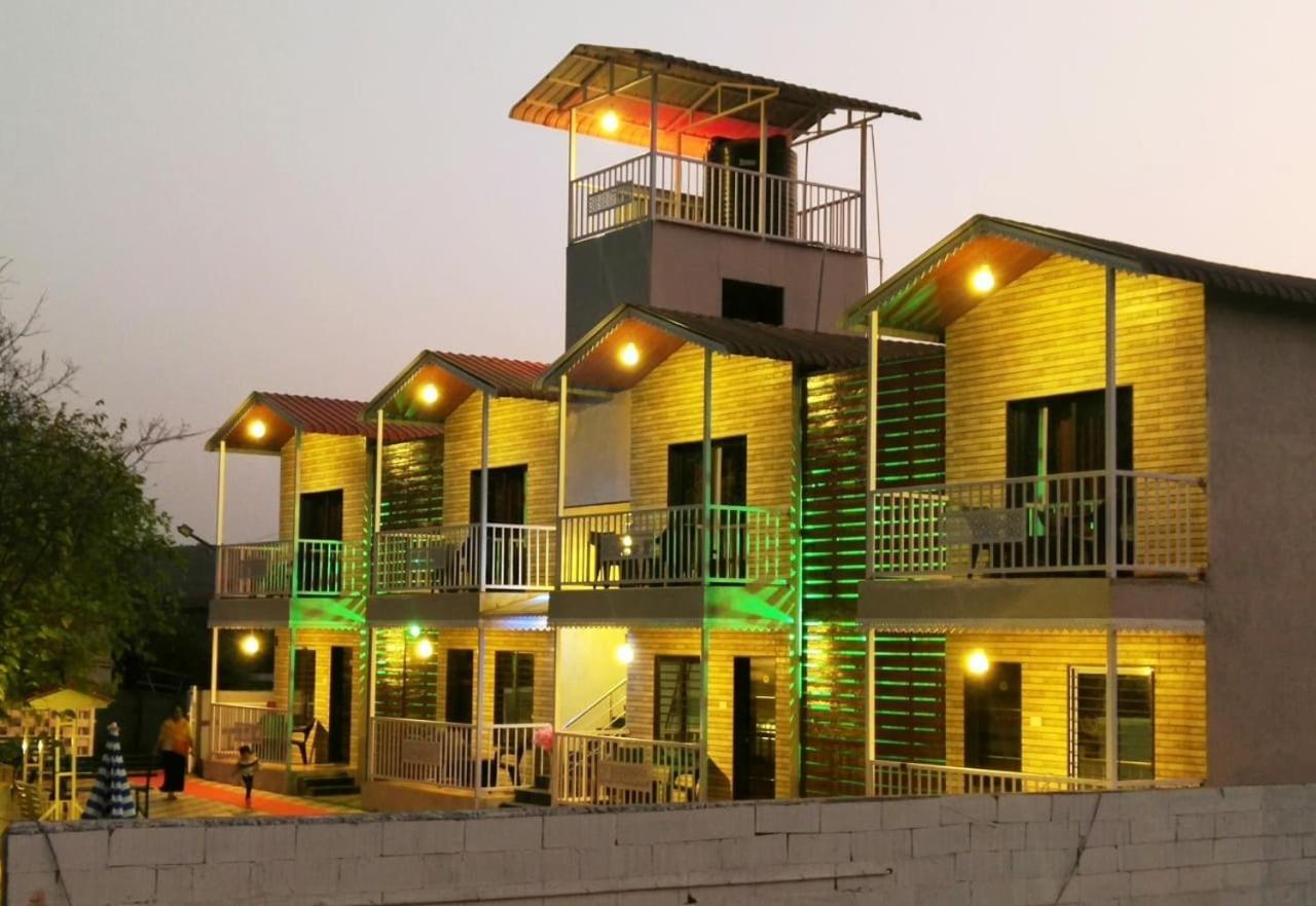 Royal Honey Resort Mahābaleshwar Exteriör bild